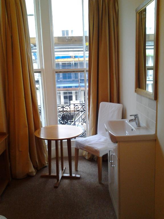 Sterling House Hotel Eastbourne Rum bild